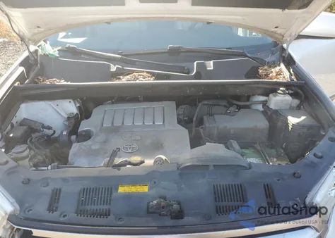 2012 Toyota Highlander Base z USA, uszkodzony, nr VIN 5TDBK3EH3CS155470